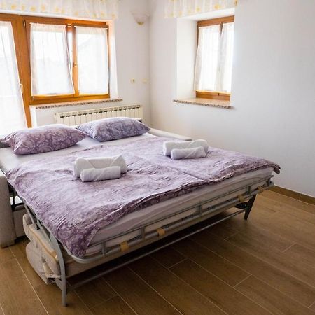 Apartma Tri Oljke Dobrovo Kültér fotó